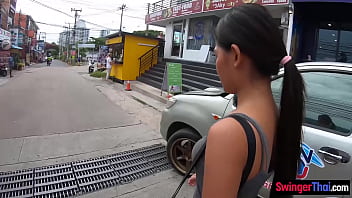 Skinny Thai teen cutie sex with her two week millionaire boyfriend