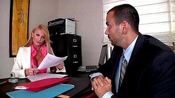 Taylor Wane bares her massive cans and gets pummeled by hung Voodoo