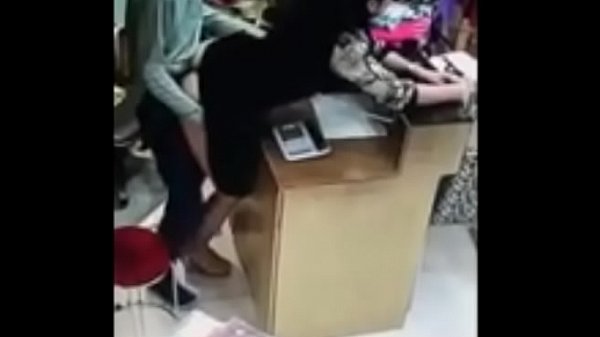 WChinese Owner Have Sex During Service Hours